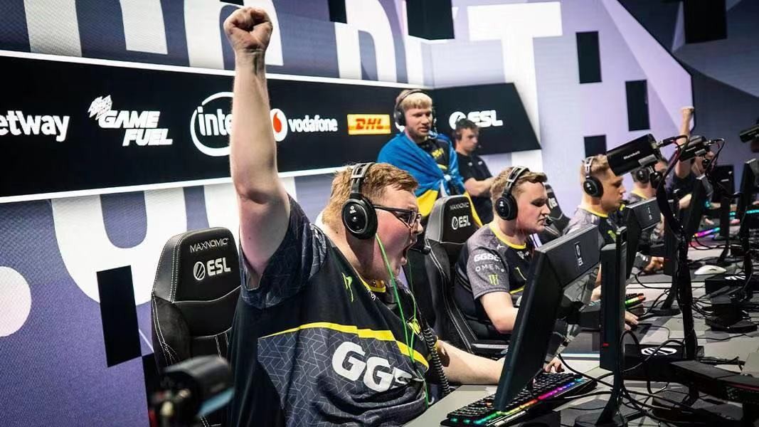 阿尔瓦雷斯 阿尔瓦雷斯